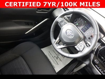 2025 Toyota Corolla Cross Hybrid SE