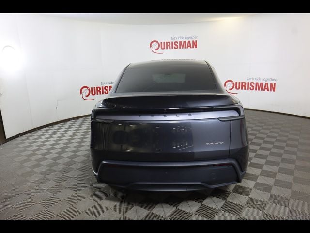 2026 Tesla Model Y Base