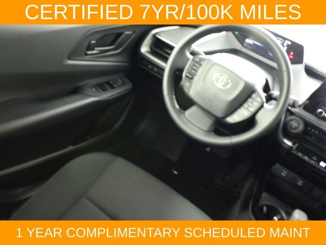 2025 Toyota Prius LE