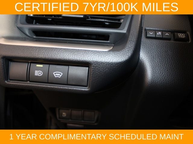 2025 Toyota Prius LE