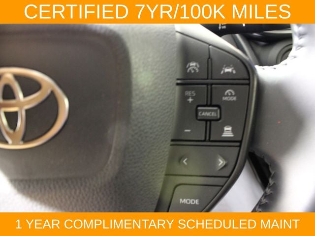 2025 Toyota Prius LE