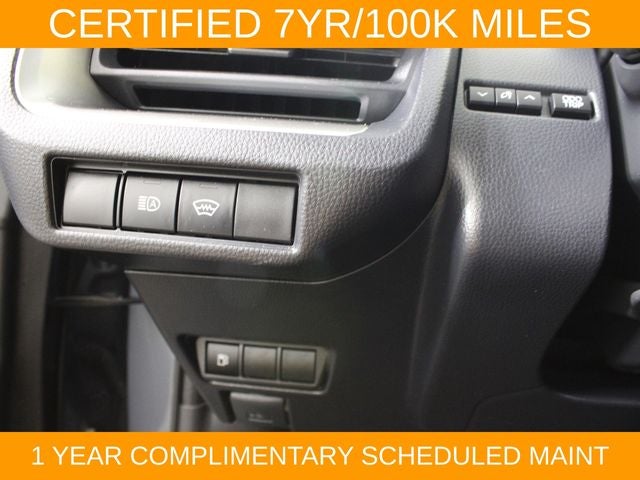 2025 Toyota Prius LE