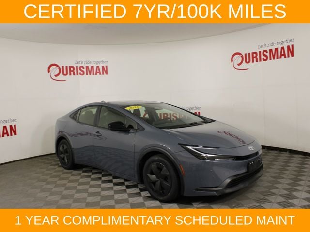 2025 Toyota Prius LE