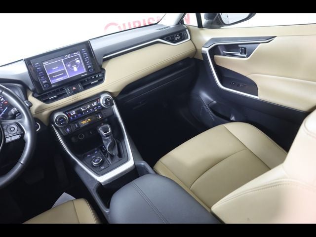 2022 Toyota RAV4 Hybrid XLE Premium