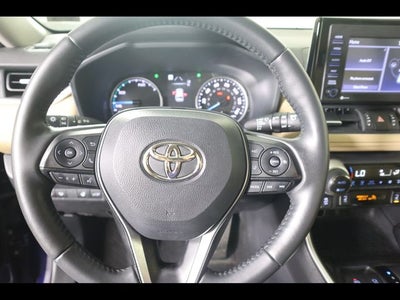 2022 Toyota RAV4 Hybrid XLE Premium