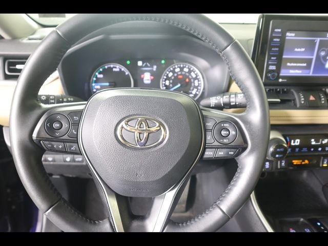 2022 Toyota RAV4 Hybrid XLE Premium