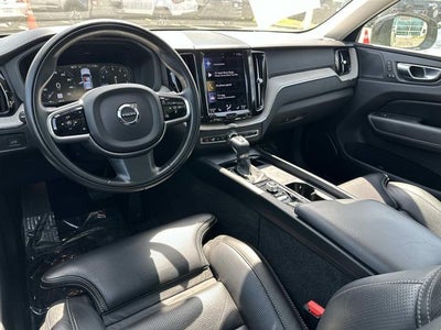 2021 Volvo XC60 T6 Inscription