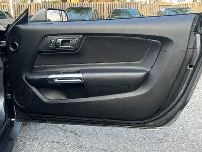 2022 Ford Mustang EcoBoost