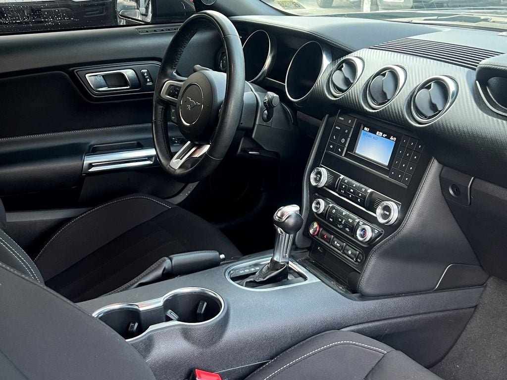 2022 Ford Mustang EcoBoost