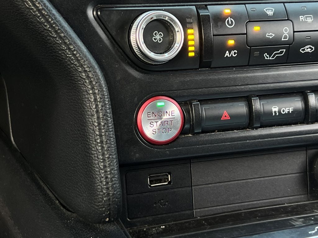 2022 Ford Mustang EcoBoost