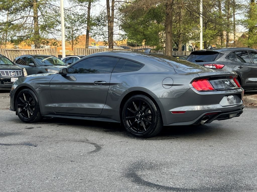 2022 Ford Mustang EcoBoost