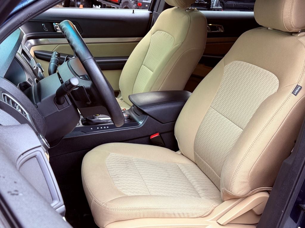 2017 Ford Explorer Base