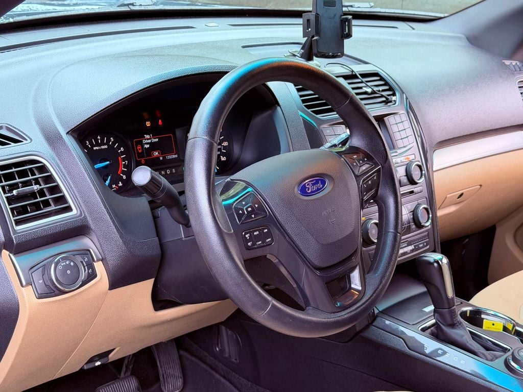 2017 Ford Explorer Base