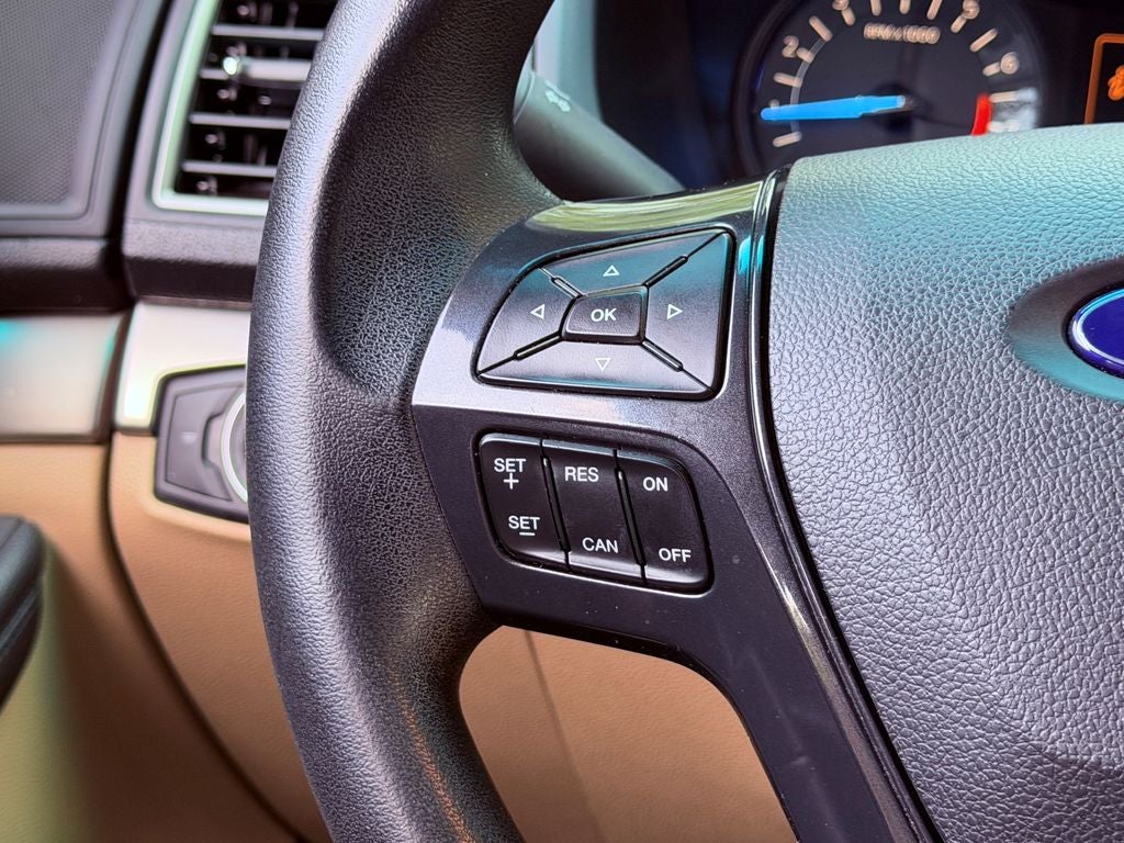 2017 Ford Explorer Base