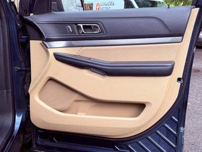 2017 Ford Explorer Base