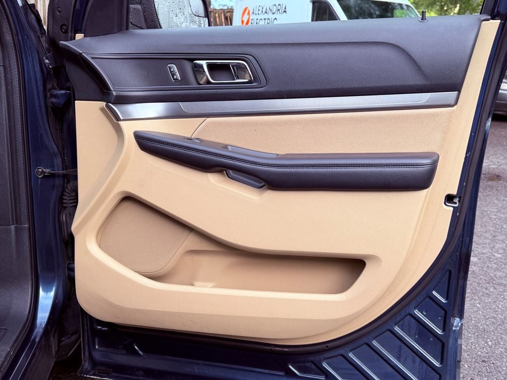 2017 Ford Explorer Base