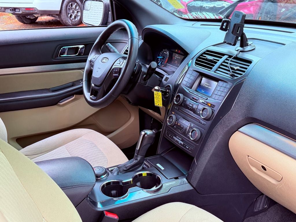 2017 Ford Explorer Base