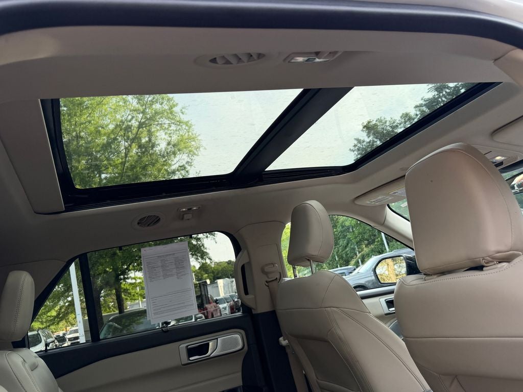 2022 Ford Explorer Platinum