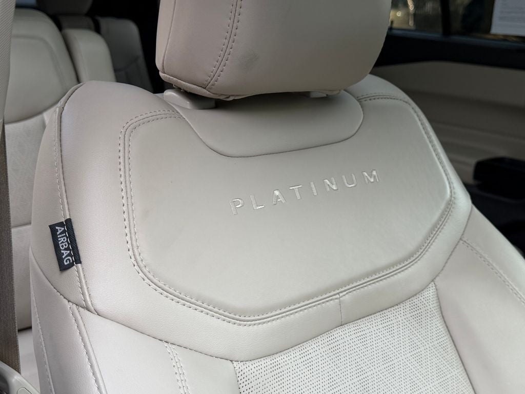 2022 Ford Explorer Platinum