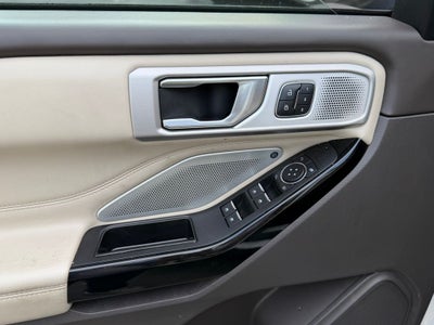 2022 Ford Explorer Platinum