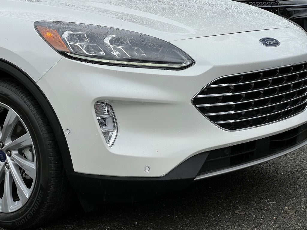 2022 Ford Escape Hybrid Titanium Elite Package