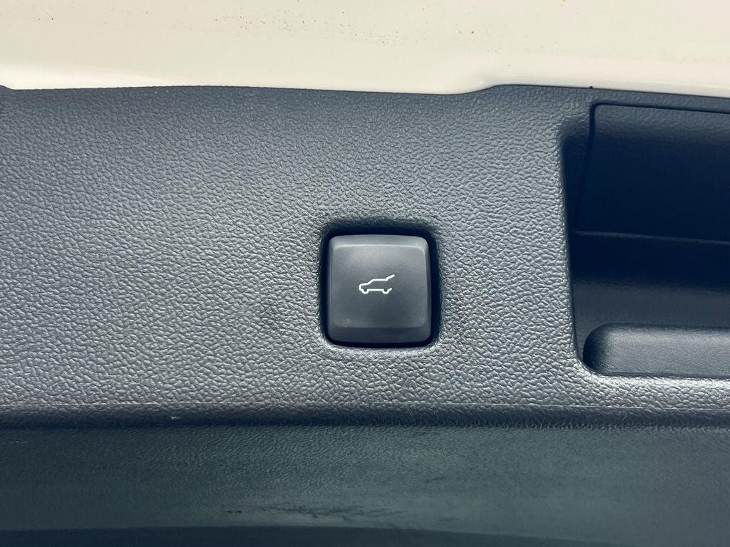 2022 Ford Escape Hybrid Titanium Elite Package