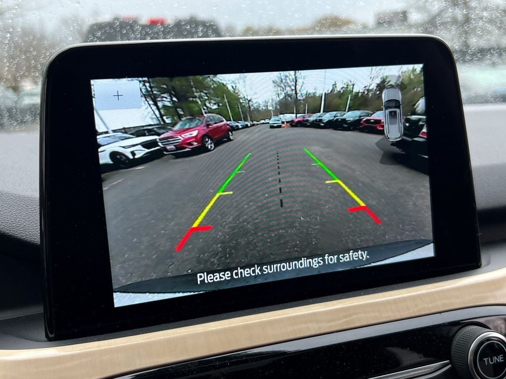 2022 Ford Escape Hybrid Titanium Elite Package