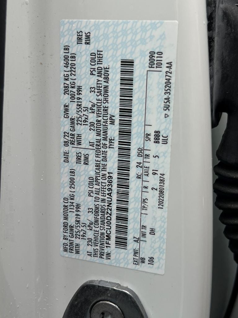 2022 Ford Escape Hybrid Titanium Elite Package