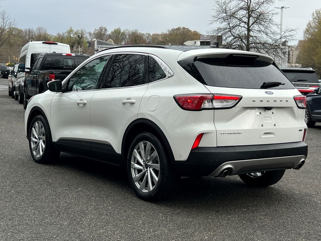 2022 Ford Escape Hybrid Titanium Elite Package