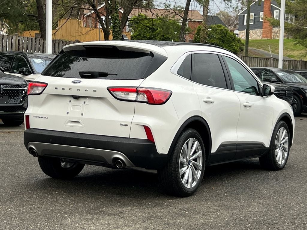 2022 Ford Escape Hybrid Titanium Elite Package