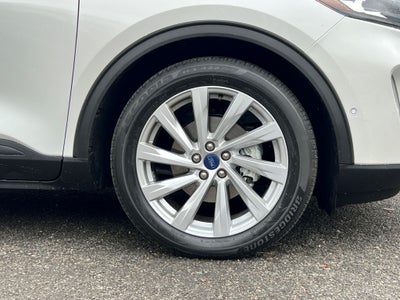 2022 Ford Escape Hybrid Titanium Elite Package