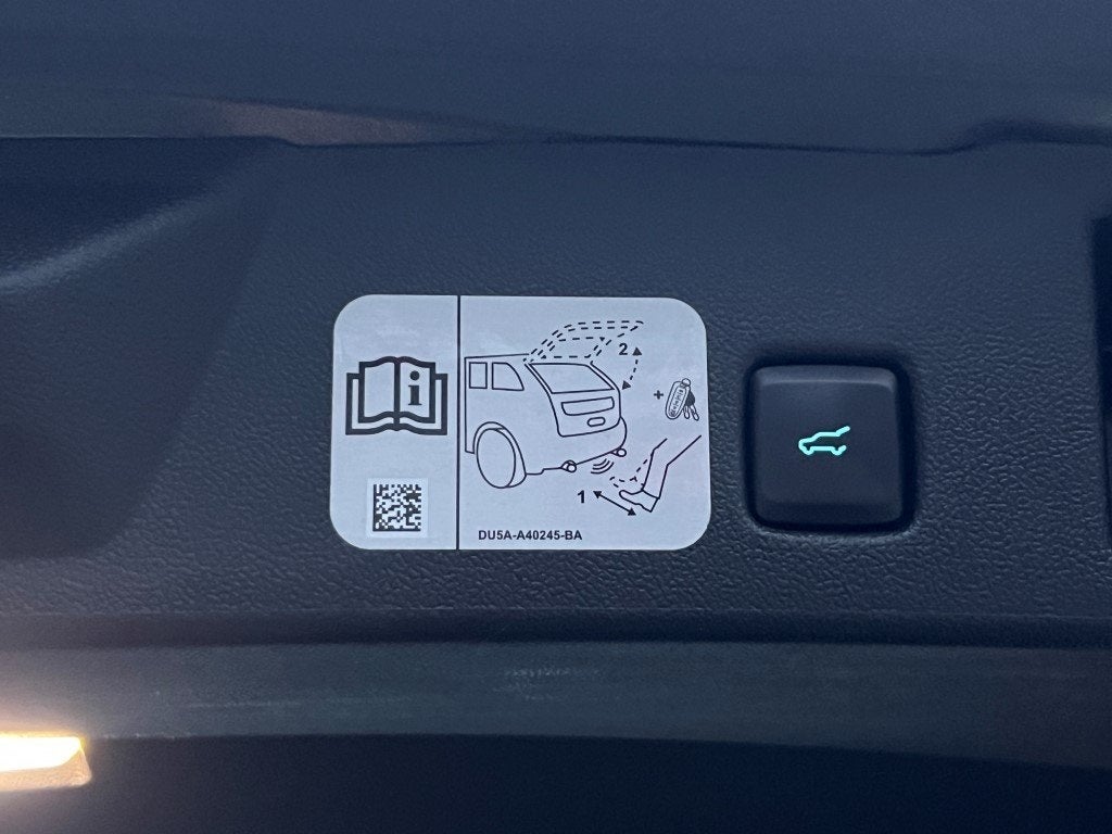 2020 Ford Escape Titanium Hybrid