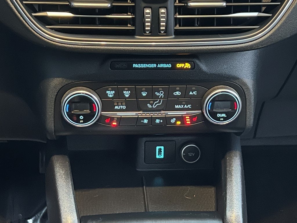 2020 Ford Escape Titanium Hybrid