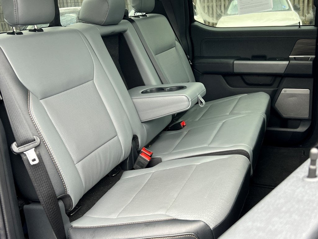 2024 Ford F-150 Lightning Lariat