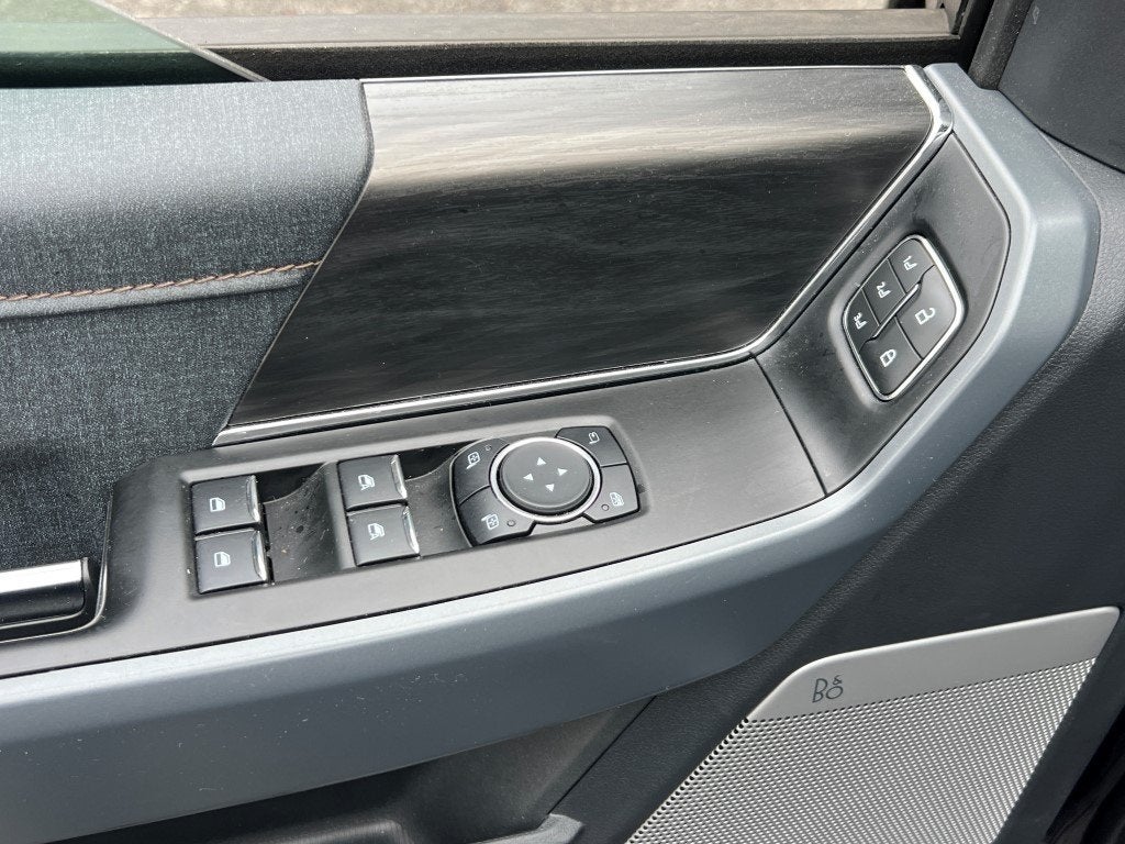 2024 Ford F-150 Lightning Lariat