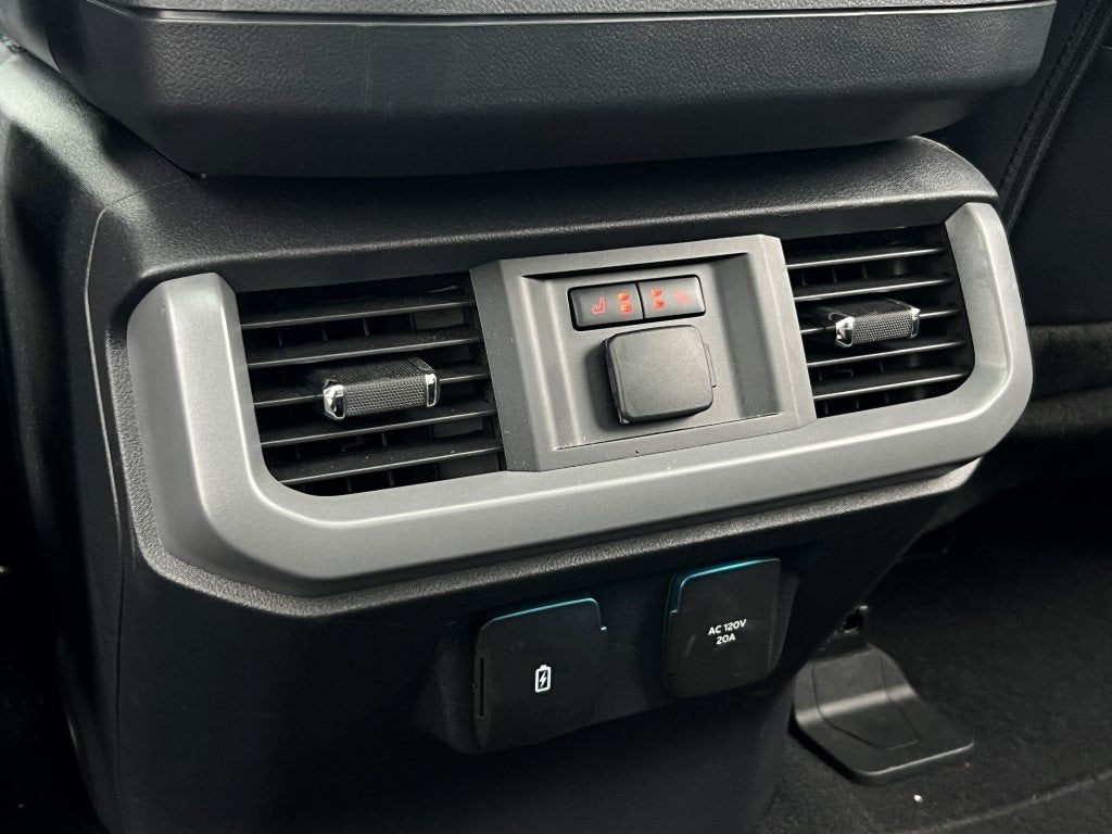 2024 Ford F-150 Lightning Lariat