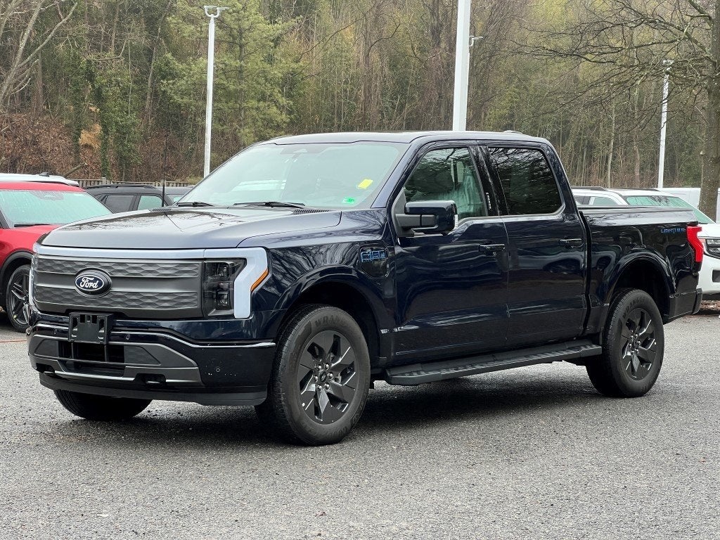 2024 Ford F-150 Lightning Lariat