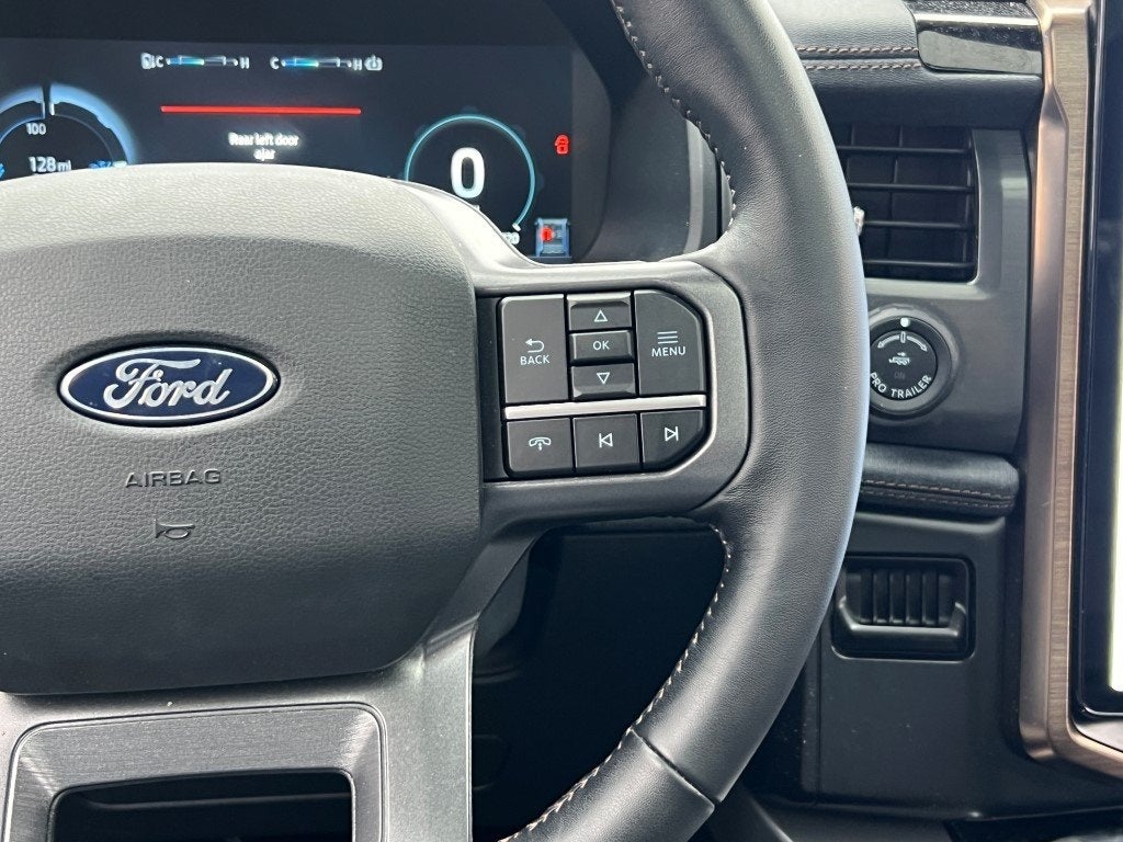 2024 Ford F-150 Lightning Lariat