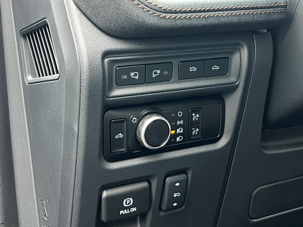 2024 Ford F-150 Lightning Lariat