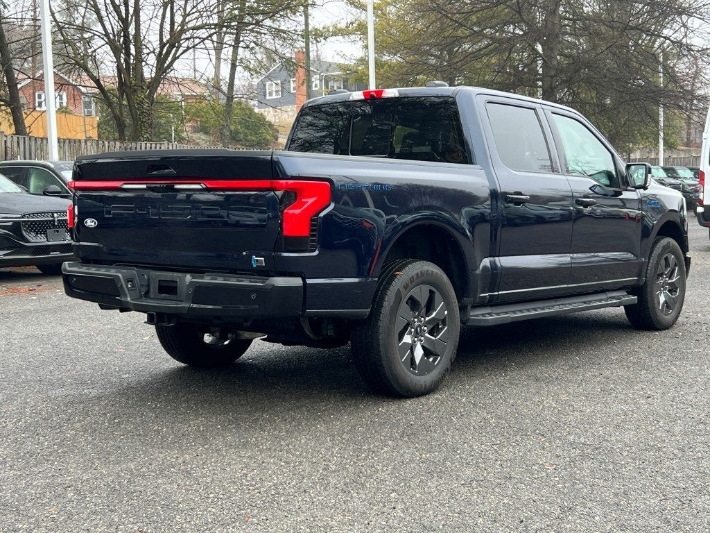 2024 Ford F-150 Lightning Lariat