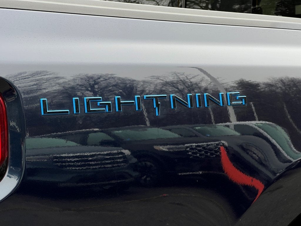 2024 Ford F-150 Lightning Lariat