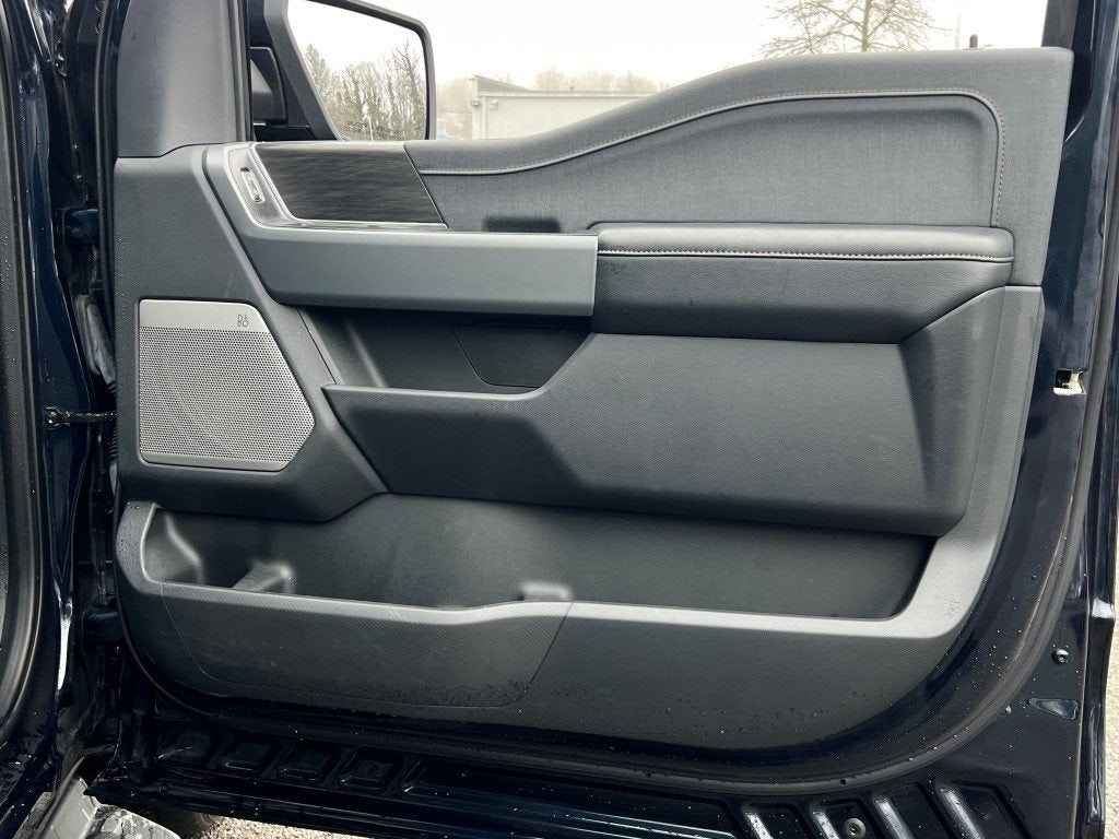 2024 Ford F-150 Lightning Lariat