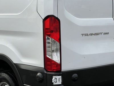 2022 Ford Transit-250 Base
