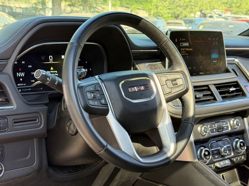 2023 GMC Yukon SLT