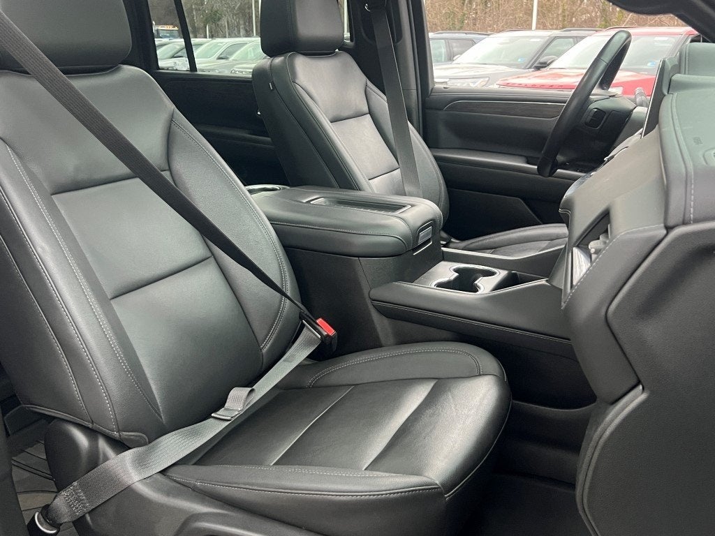 2022 Chevrolet Suburban LT