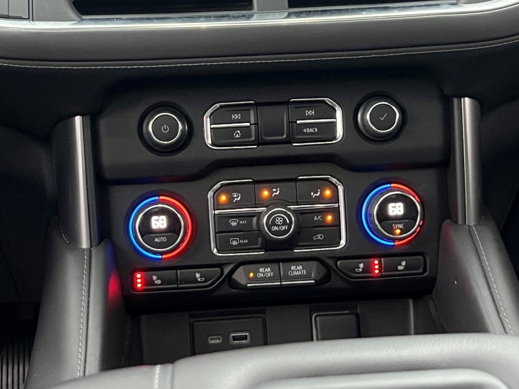 2022 Chevrolet Suburban LT