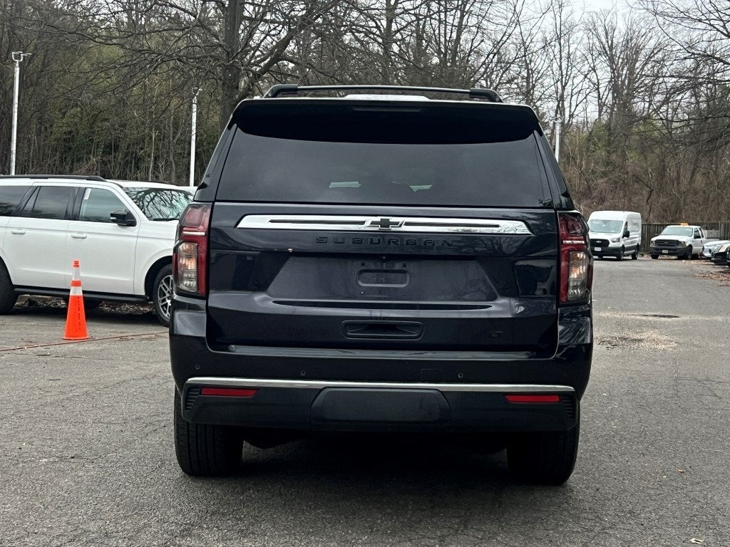 2022 Chevrolet Suburban LT