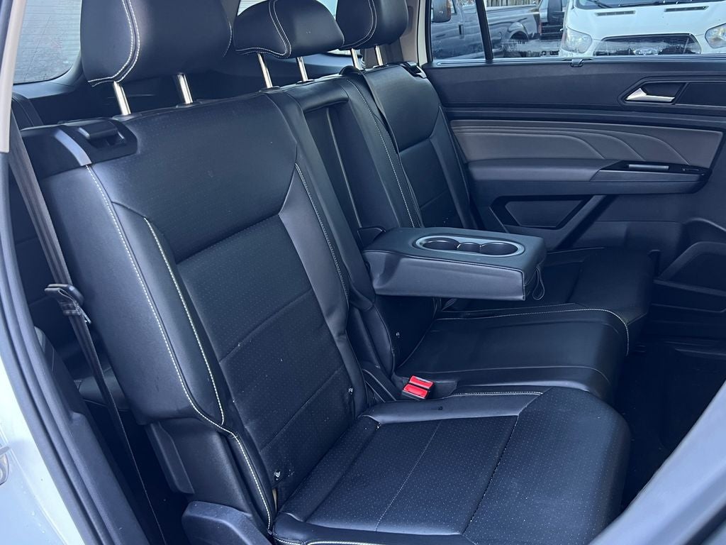 2021 Volkswagen Atlas 3.6L V6 SE w/Technology