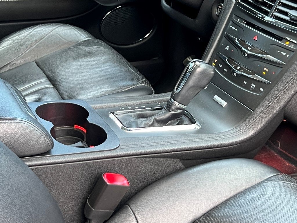 2017 Lincoln MKT Elite