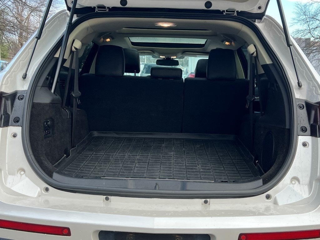 2017 Lincoln MKT Elite